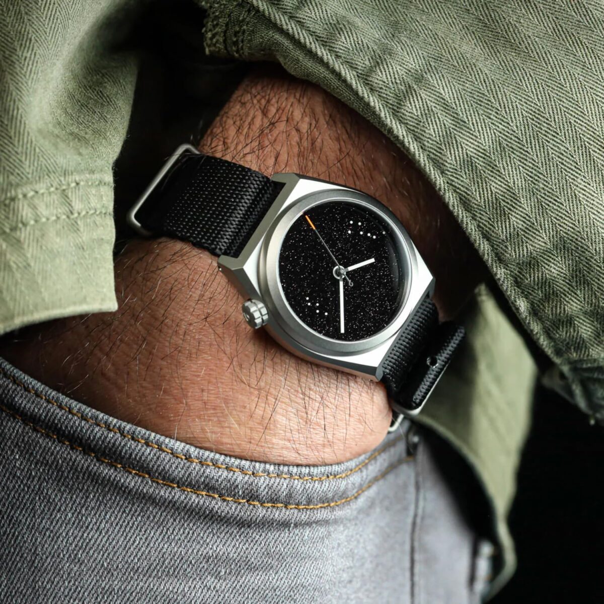BOLDR Polaris Automatic Watch | 38mm Titanium Case, Aventurine Dial, 200m Water Resistance - Image 7