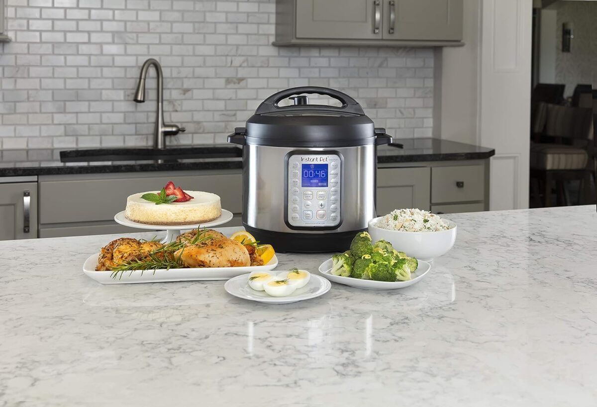 Instant Pot Duo Plus 9-in-1 Multicooker, Pressure Cooker, Slow Cook, Rice Maker, Steamer, Sauté, Yogurt, Warmer & Sterilizer, Includes App With Over 800 Recipes, Stainless Steel, 6 Quarts - Image 3