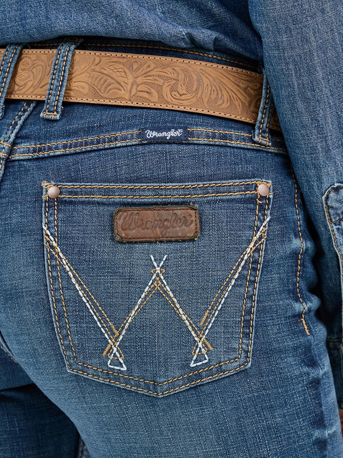 Wrangler Women's Cash Mid Rise Vented Hem Ultimate Riding Jean - Image 6